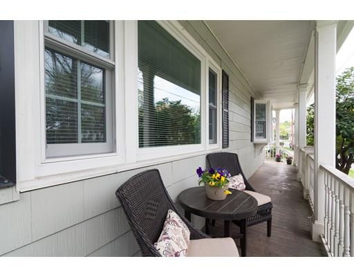 9 Oak St, Danvers, MA 01923 photo 2