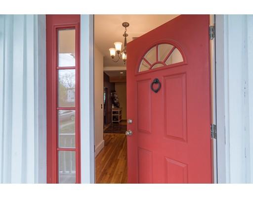 9 Oak St, Danvers, MA 01923 photo 4