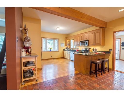 9 Oak St, Danvers, MA 01923 photo 8