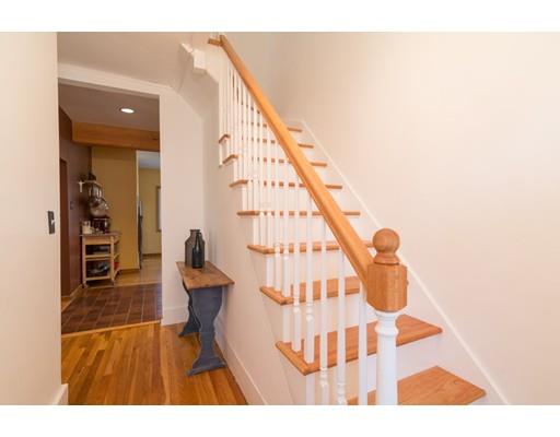 9 Oak St, Danvers, MA 01923 photo 5