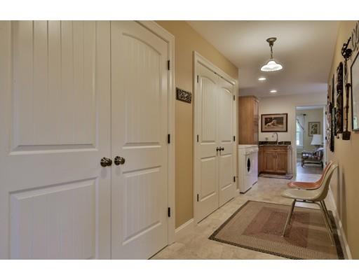 15 Powers Rd, Mendon, MA 01756 photo 16