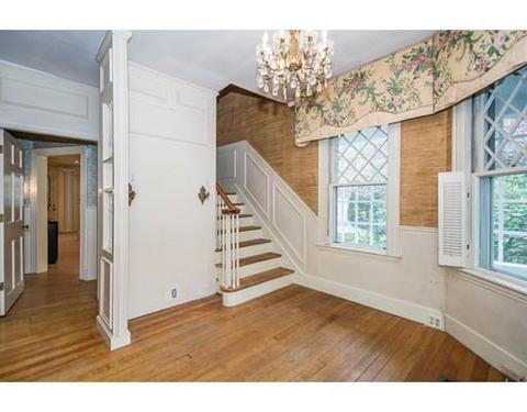 293 Summer Ave, Reading, MA 01867 photo 4