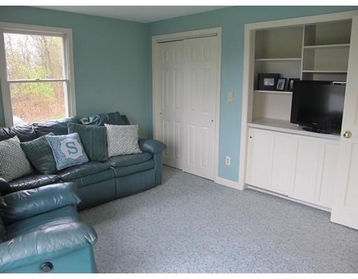 15 Forest Hill Dr, Worcester, MA 01609 photo 17