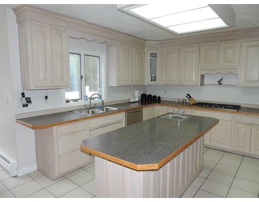 96 Parkhurst Rd, Dunstable, MA 01827 photo 10
