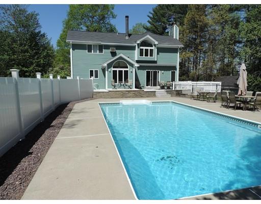 96 Parkhurst Rd, Dunstable, MA 01827 photo 3