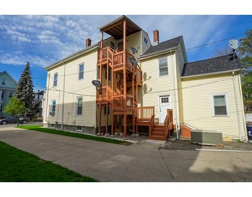 17 Waverly St, Everett, MA 02149 photo 2