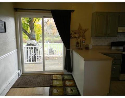 238 West St, Ware, MA 01082 photo 4