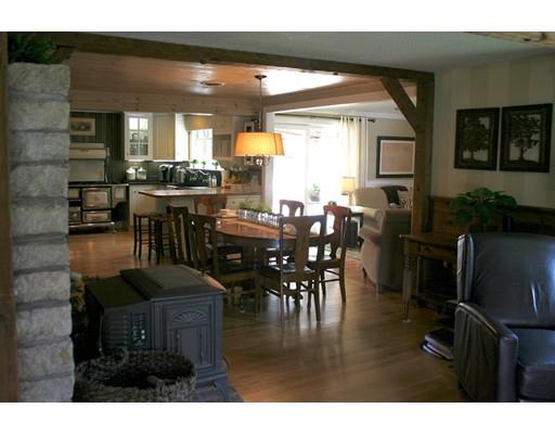 916 Middle Rd, Acushnet, MA 02743 photo 20