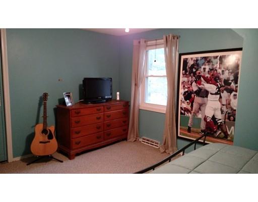 151 White Oak Rd, Springfield, MA 01128 photo 14