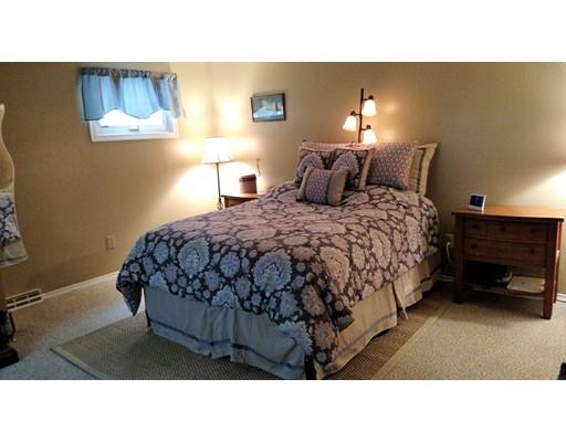 151 White Oak Rd, Springfield, MA 01128 photo 15
