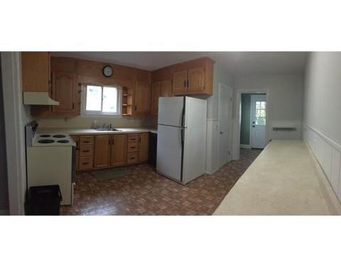 421 Prospect St, Chicopee, MA 01020 photo 10