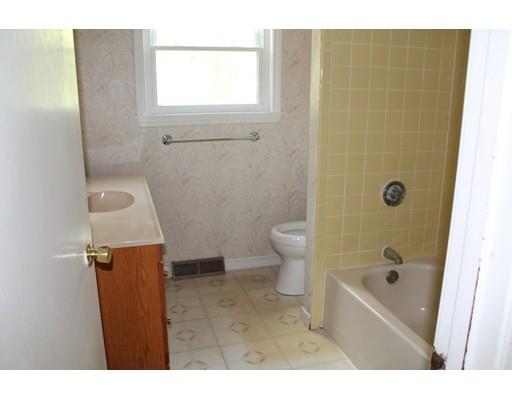 54 Drumlin Rd, Springfield, MA 01108 photo 10
