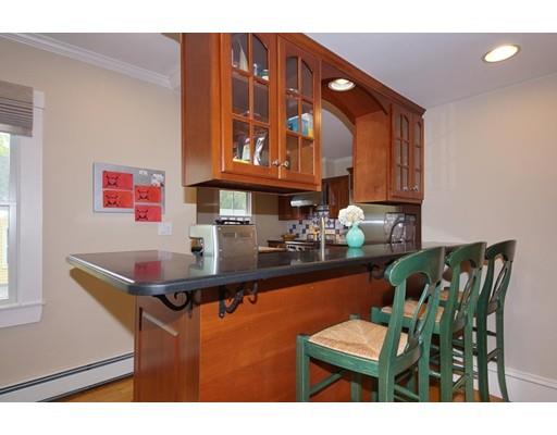 20 Abbott St, Wellesley, MA 02482 photo 8
