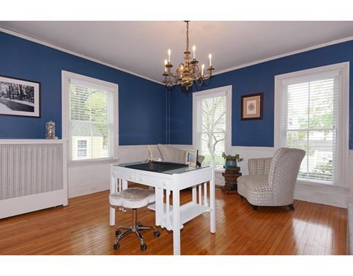 20 Abbott St, Wellesley, MA 02482 photo 3
