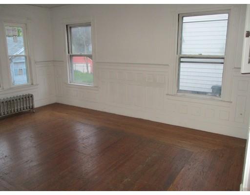 26 Warner St, Springfield, MA 01108 photo 9