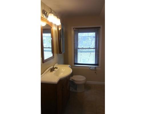 53 Fullerton St, Springfield, MA 01151 photo 10