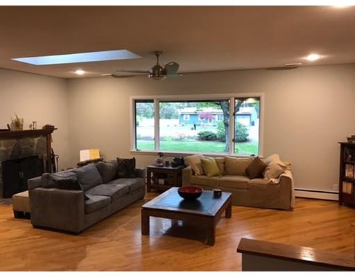 152 Line St, Easthampton, MA 01027 photo 9