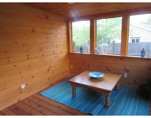 152 Line St, Easthampton, MA 01027 photo 4