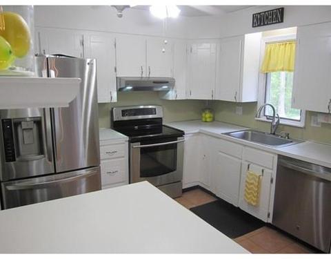 399 Cherry St, Bridgewater, MA 02324 photo 3