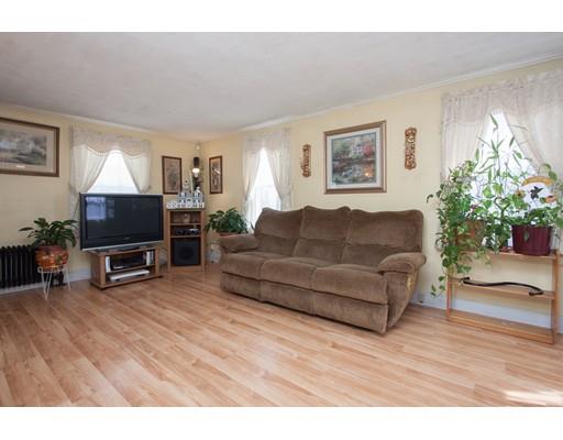70 Nathaniel St, Springfield, MA 01109 photo 8
