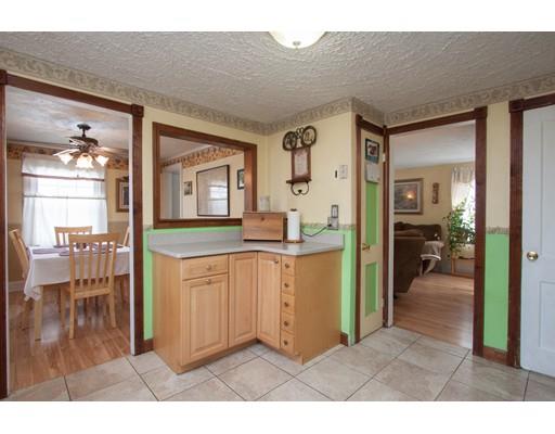 70 Nathaniel St, Springfield, MA 01109 photo 4
