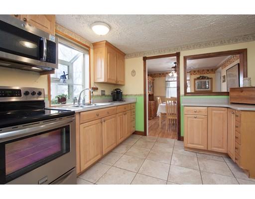 70 Nathaniel St, Springfield, MA 01109 photo 3