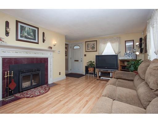 70 Nathaniel St, Springfield, MA 01109 photo 7