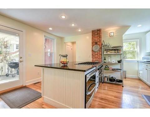 45 Grant St, Needham, MA 02492 photo 8