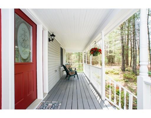7 Pierce Ln, Upton, MA 01568 photo 4