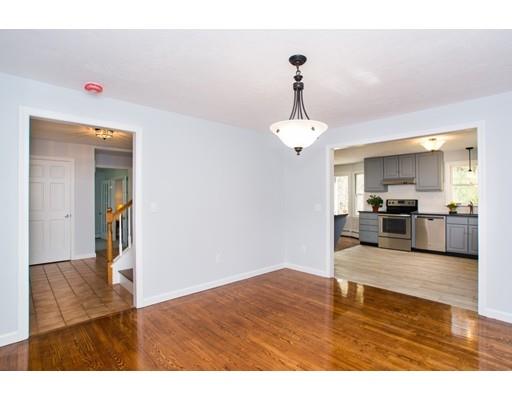 7 Pierce Ln, Upton, MA 01568 photo 6