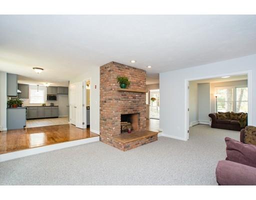 7 Pierce Ln, Upton, MA 01568 photo 10