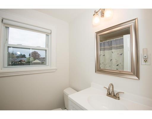 19 Bow St, Danvers, MA 01923 photo 12
