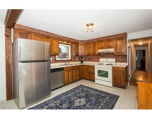 19 Bow St, Danvers, MA 01923 photo 3