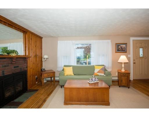 19 Bow St, Danvers, MA 01923 photo 9