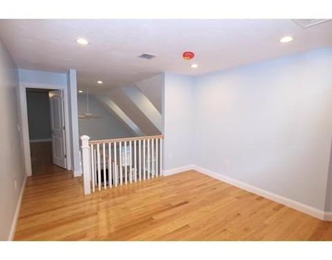 5 Debrah Ln, Millis, MA 02054 photo 9