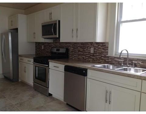 880 School St, Webster, MA 01570 photo 5