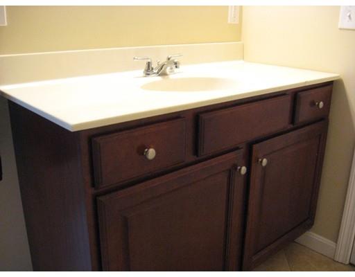 105 Wilton St, Springfield, MA 01109 photo 21