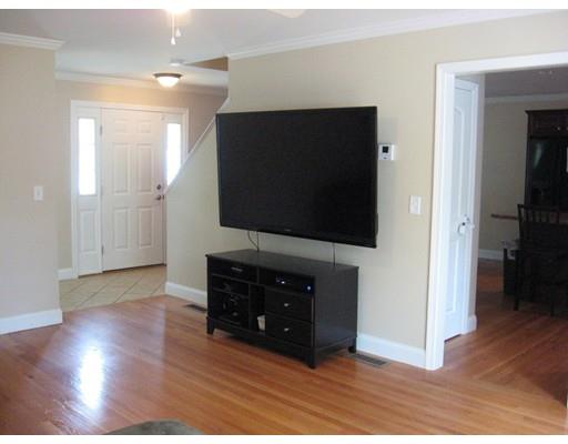 105 Wilton St, Springfield, MA 01109 photo 12