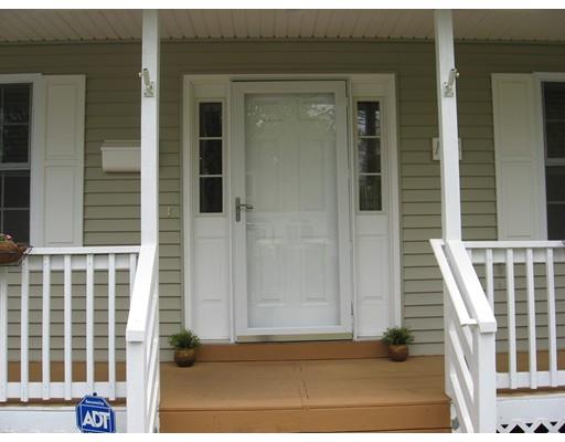 105 Wilton St, Springfield, MA 01109 photo 4