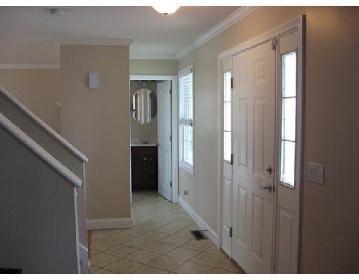 105 Wilton St, Springfield, MA 01109 photo 5