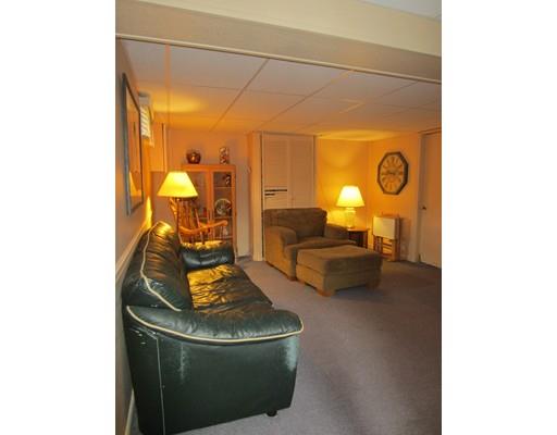 59 Bamforth Rd, Springfield, MA 01128 photo 12