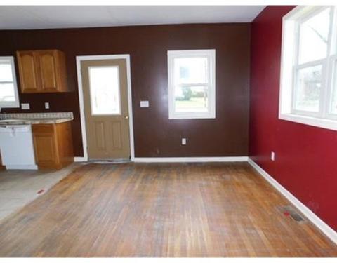 122 Sterling St, Springfield, MA 01107 photo 15