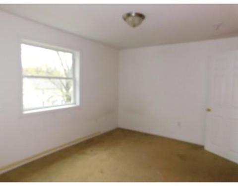 122 Sterling St, Springfield, MA 01107 photo 14