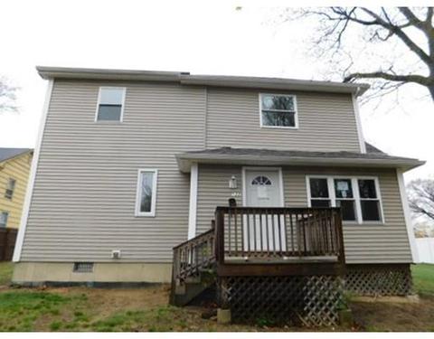 122 Sterling St, Springfield, MA 01107 photo 2