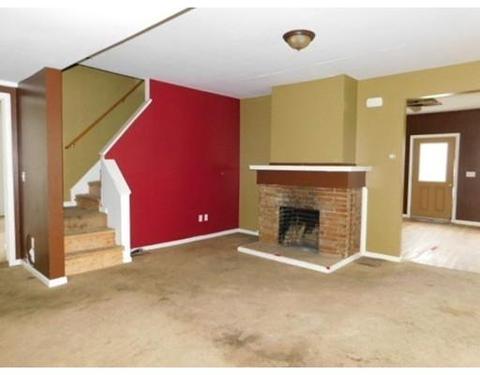 122 Sterling St, Springfield, MA 01107 photo 18