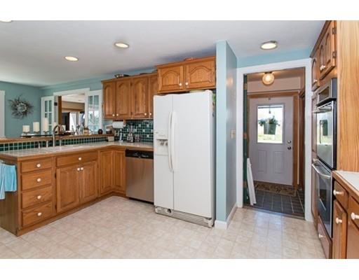 41 Marshall Rd, Wellesley, MA 02482 photo 12