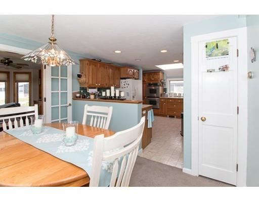 41 Marshall Rd, Wellesley, MA 02482 photo 11