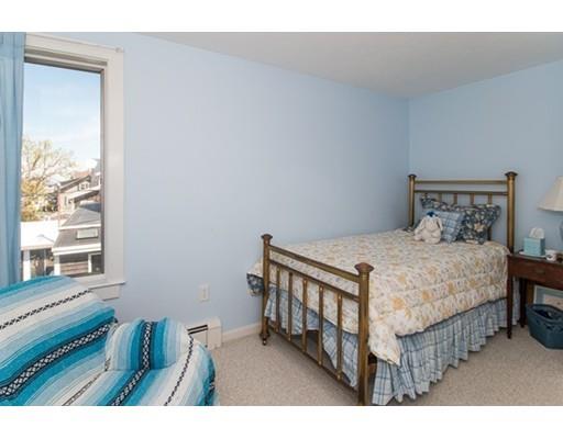 41 Marshall Rd, Wellesley, MA 02482 photo 22