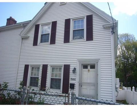 586 Walnut St, Lynn, MA 01905 photo 1