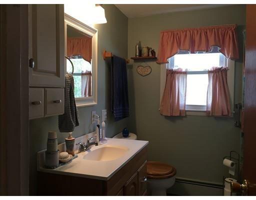 29 Ridgewood Rd, Worcester, MA 01606 photo 12